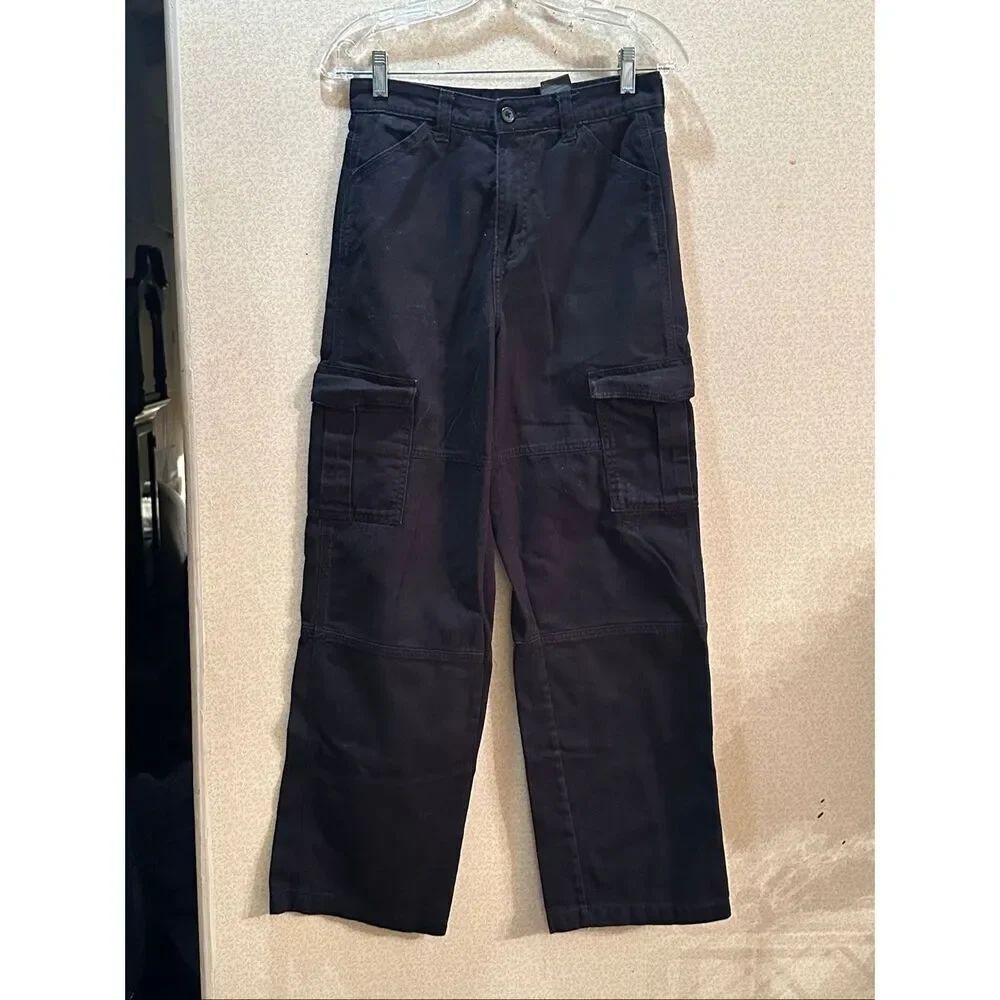 Like new Divided cargo jeans